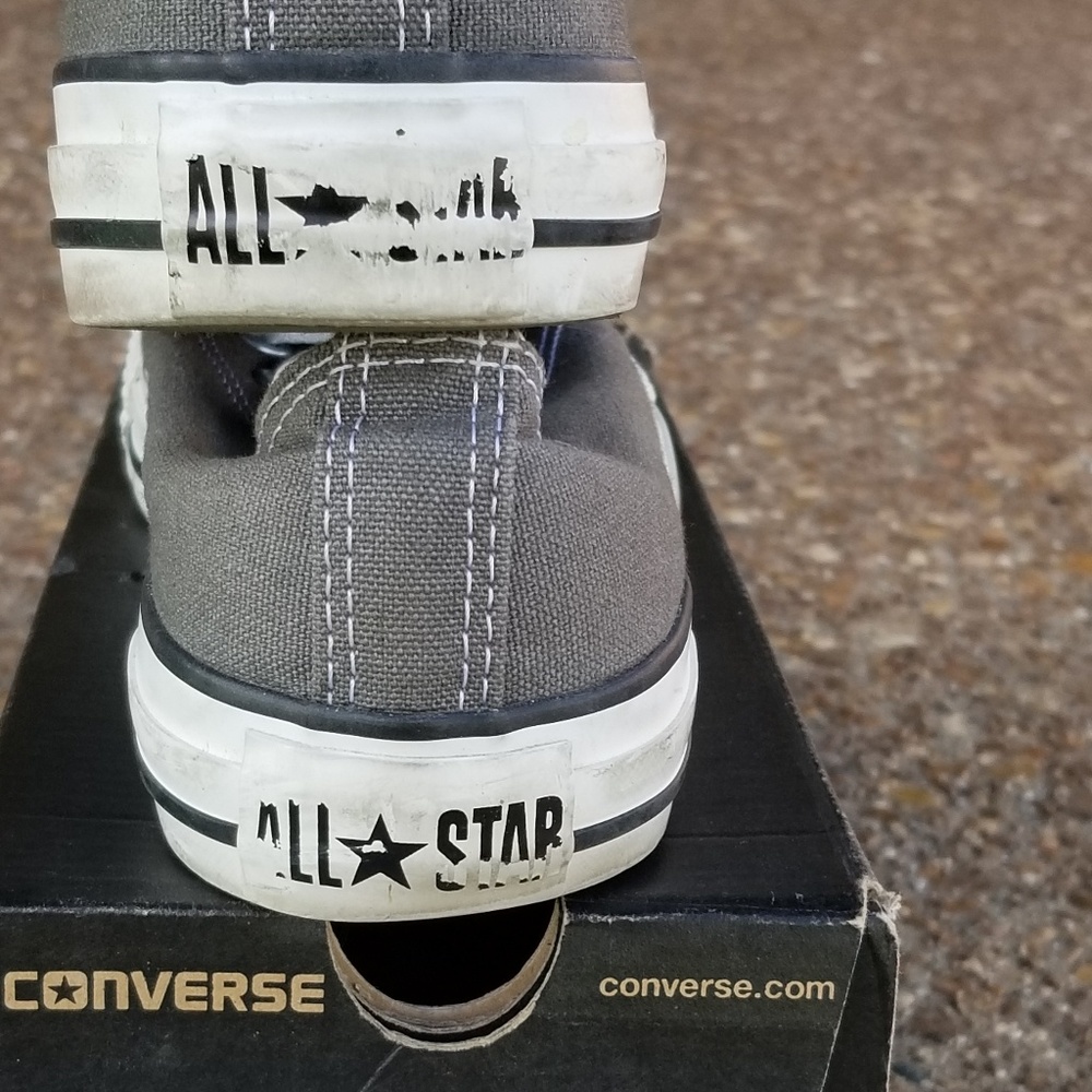 Ladies size 7 Converse Charcoal. Gently used.